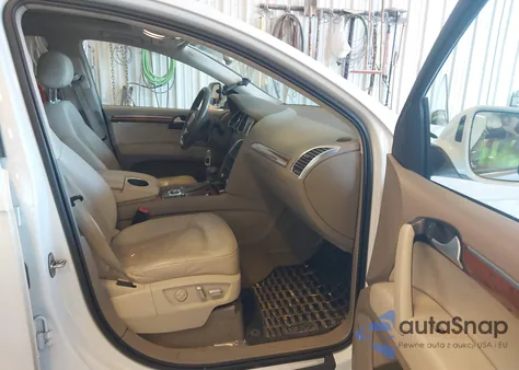 2015 Audi Q7 3.0T Vorsprung Edition z USA, uszkodzony, nr VIN WA1WGCFE8FD025394